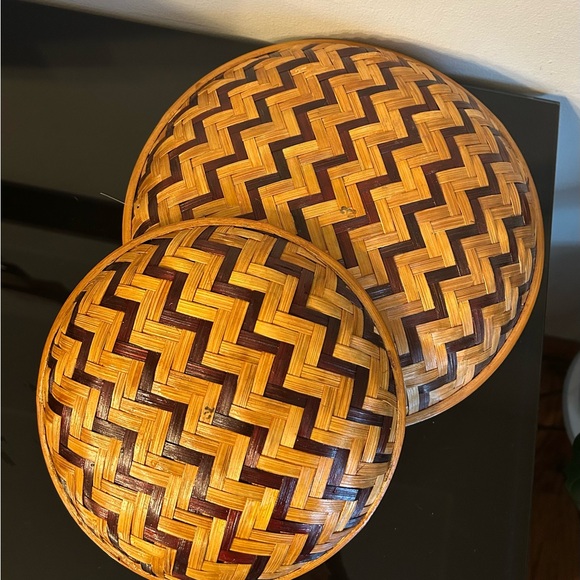 Chevron Pattern Woven Rattan Baskets (set of 2) - Picture 3 of 3